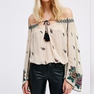 💎 Free People Women's Top Boho Off-Shoulder Embroidered Folk Forest Top FLAWED